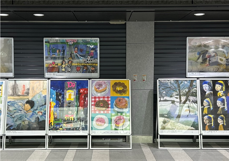 JR渋谷駅での展示